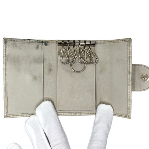 Gucci GG Guccissima Beige & Gold Heart Key Case - Picture 3 of 10